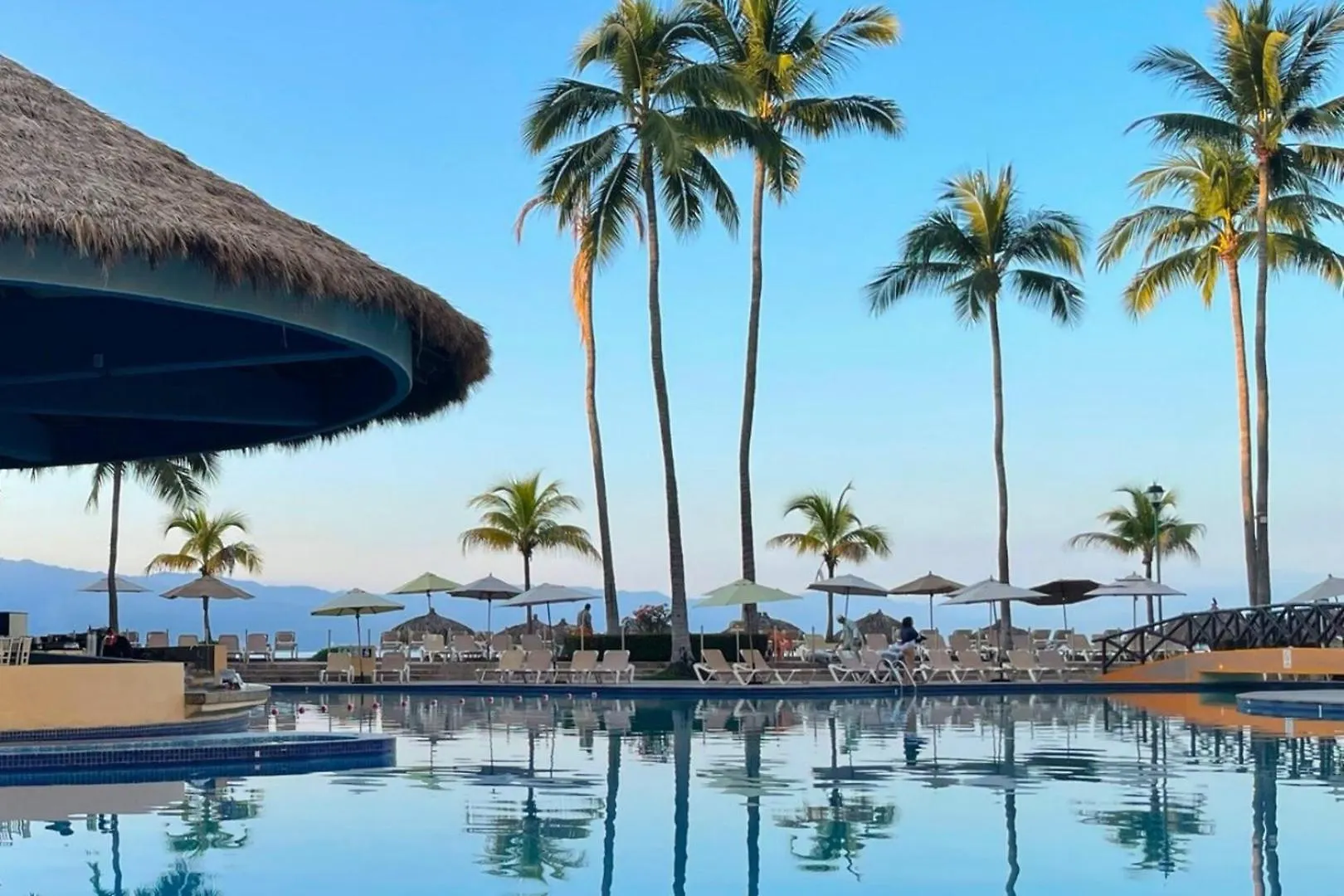 Prime Beachfront Flat & Balcony! Puerto Vallarta Holiday home